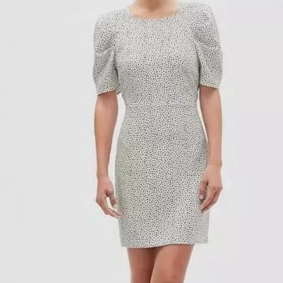 Banana Republic Dresses & Skirts - Women's Banana Republic Puff/Bell Sleeve White Print Mini Dress - EUC